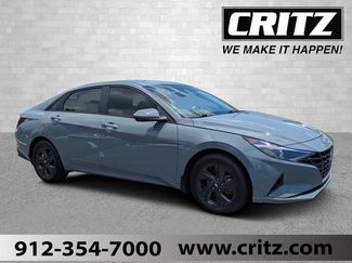 Used 2022 Hyundai Elantra SEL FWD video 1