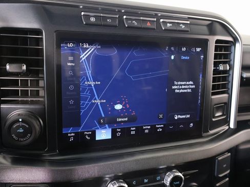 Used 2024 Ford F250 Platinum image 7