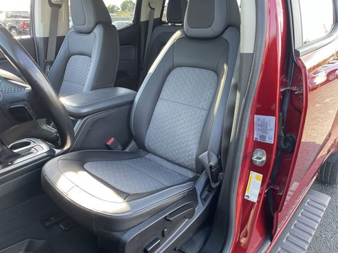 Used 2022 Chevrolet Colorado Z71 AWD/4WD image 19