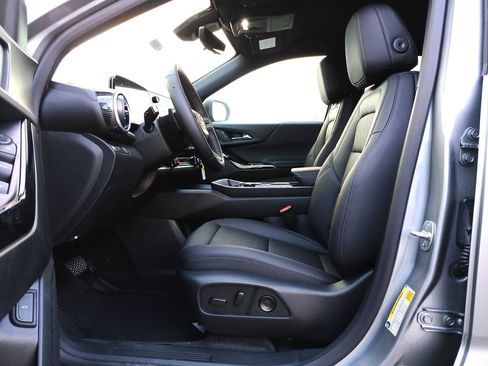 New 2026 Chevrolet Equinox LT w/ Convenience Package II image 20