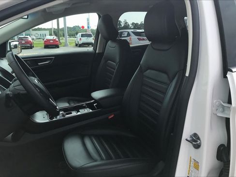 Used 2019 Ford Edge SEL w/ Equipment Group 201A AWD/4WD image 7