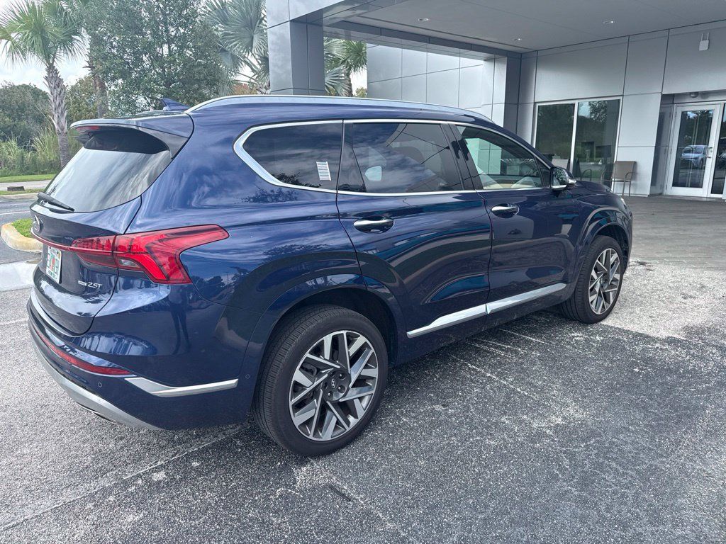 Used 2022 Hyundai Santa Fe Calligraphy AWD/4WD image 3