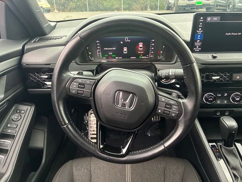 Used 2024 Honda Accord Sport image 15