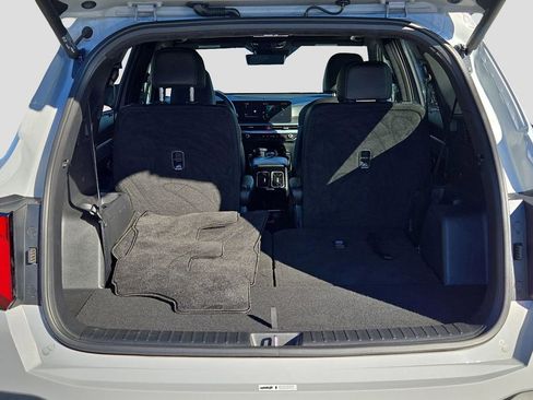 Used 2024 Kia Sorento SX Prestige image 11