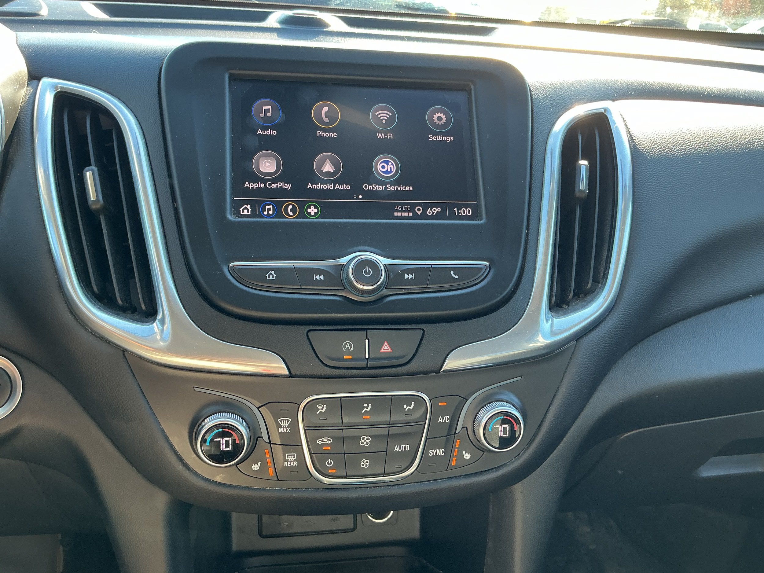 Used 2022 Chevrolet Equinox LT AWD/4WD image 9