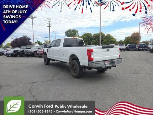 Used 2017 Ford F350 Lariat w/ Lariat Value Package AWD/4WD image 10