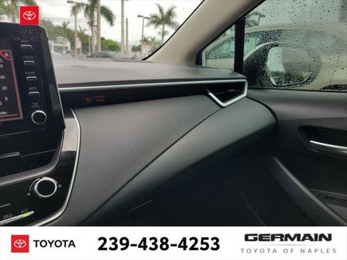 Certified 2020 Toyota Corolla LE FWD image 34