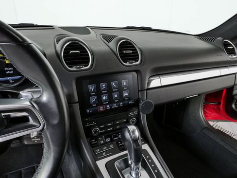 Used 2018 Porsche 718 Cayman RWD image 13