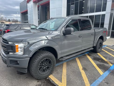 Used 2018 Ford F150 XLT w/ Equipment Group 302A Luxury image 7