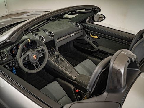 Certified 2025 Porsche 718 Boxster Spyder RS image 28