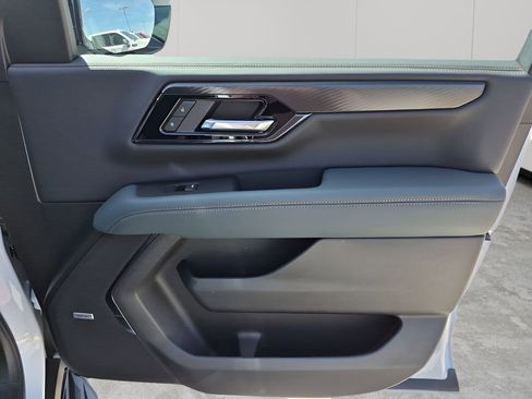 New 2026 GMC Yukon XL AT4 image 13