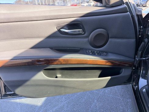 Used 2011 BMW 335i xDrive Sedan image 14