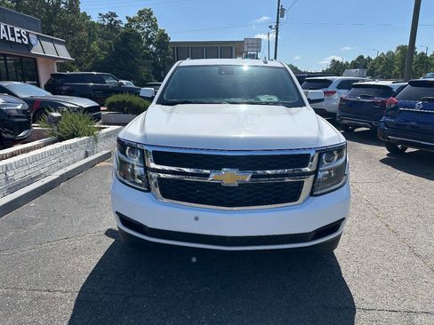 Used 2015 Chevrolet Suburban LT RWD image 5