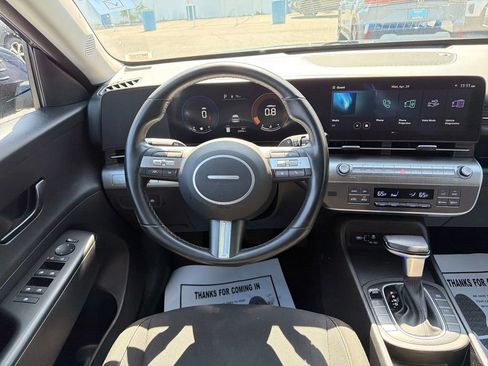 Used 2024 Hyundai Kona SEL AWD/4WD image 16