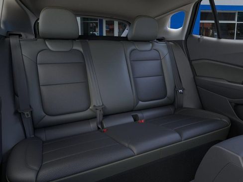 New 2026 Chevrolet Trax ACTIV w/ Sunroof Package FWD image 17