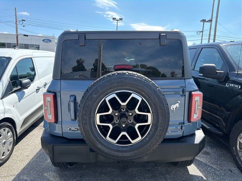 Used 2025 Ford Bronco Outer Banks AWD/4WD image 6
