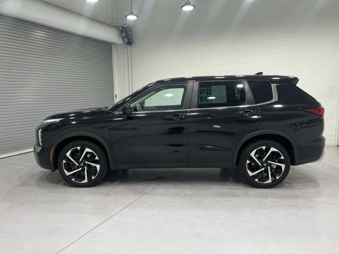 Used 2022 Mitsubishi Outlander SE FWD image 5