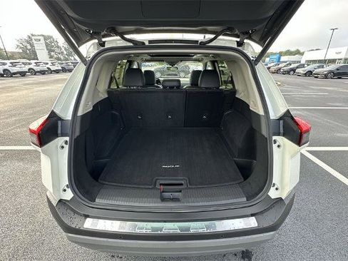 Certified 2023 Nissan Rogue SV w/ SV Premium B Package image 23