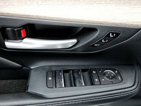 Certified 2024 Toyota Grand Highlander AWD image 24