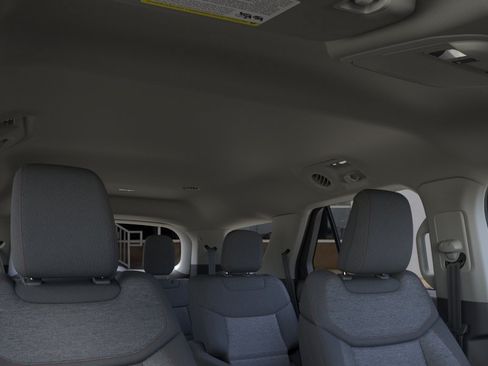 New 2026 Ford Explorer Active RWD image 22