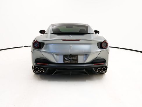 Certified 2019 Ferrari Portofino RWD image 33