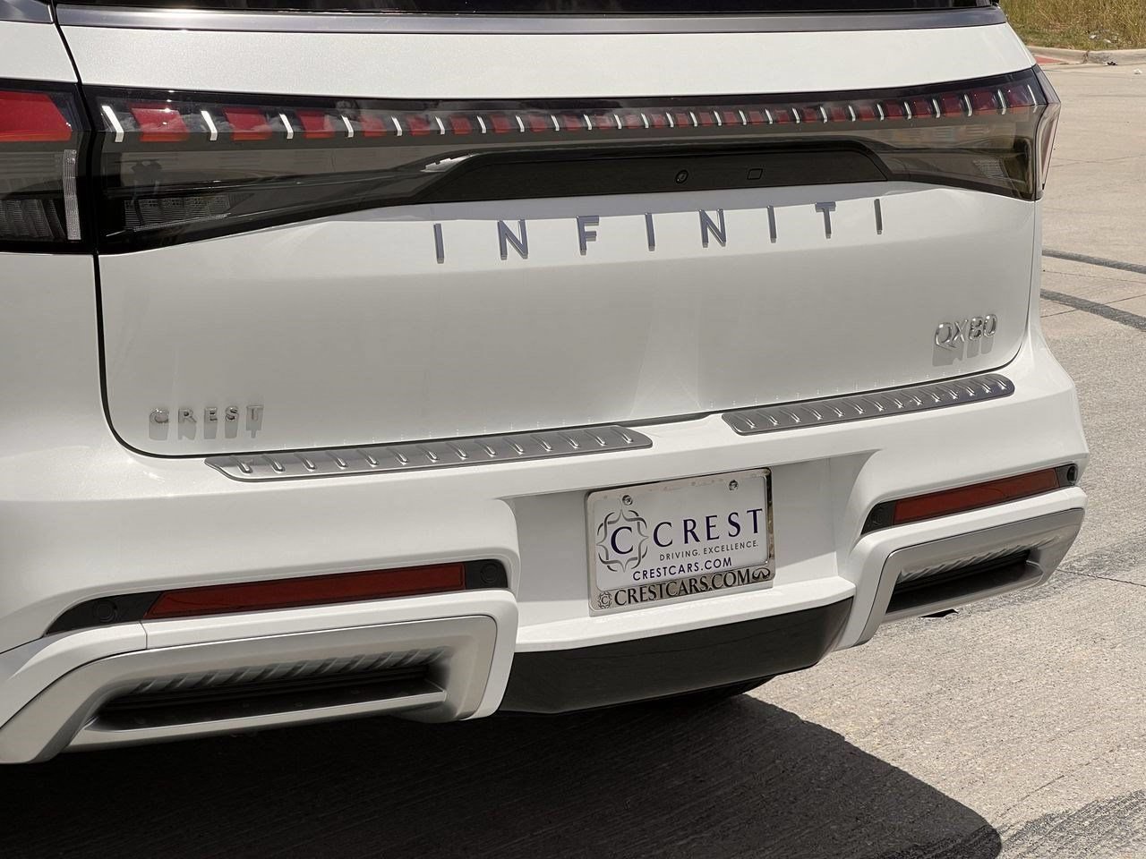 New 2027 INFINITI QX80 Luxe w/ Cargo Package AWD/4WD image 6