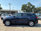 Used 2016 Kia Sorento LX image 4