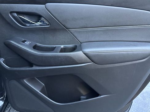 Used 2022 Chevrolet Traverse Premier w/ LPO, Blackout Package image 25