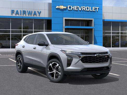 New 2026 Chevrolet Trax RS w/ Sunroof Package FWD image 7