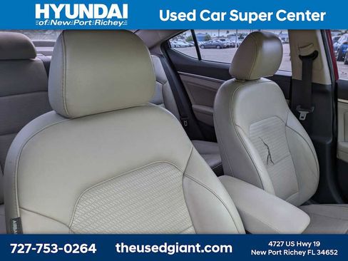Used 2020 Hyundai Elantra Limited FWD image 6
