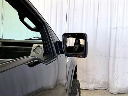 Used 2014 Ford F150 Platinum image 11