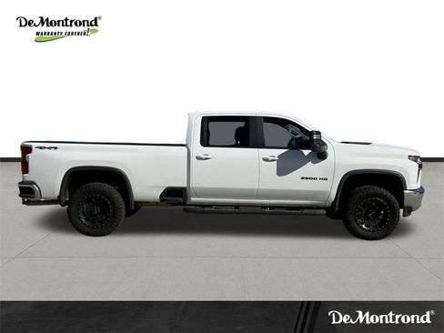 Used 2021 Chevrolet Silverado 2500 LT w/ Convenience Package image 4