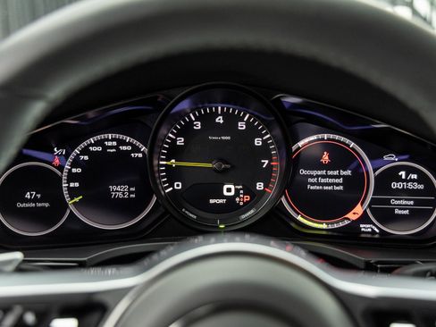 Used 2023 Porsche Cayenne image 27