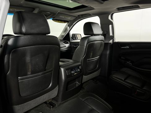 Used 2016 GMC Yukon XL SLT w/ Open Road Package image 25