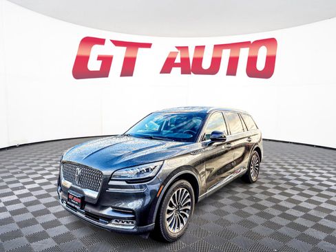 Used 2020 Lincoln Aviator Reserve w/ Elements Package Plus image 3