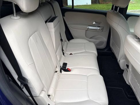 Used 2021 Mercedes-Benz GLB 250 image 14