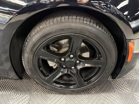 Used 2023 Chevrolet Camaro LT RWD image 18