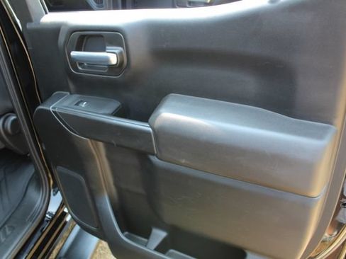 Used 2021 Chevrolet Silverado 1500 Custom AWD/4WD image 20