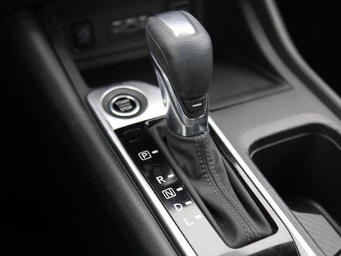 Used 2024 Nissan Sentra SV image 17