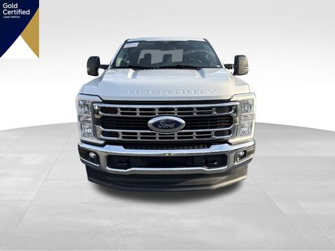 Certified 2025 Ford F250 XLT image 11