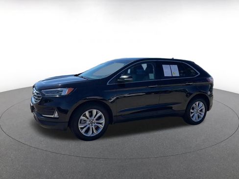 Used 2022 Ford Edge Titanium w/ Equipment Group 301A AWD/4WD image 8