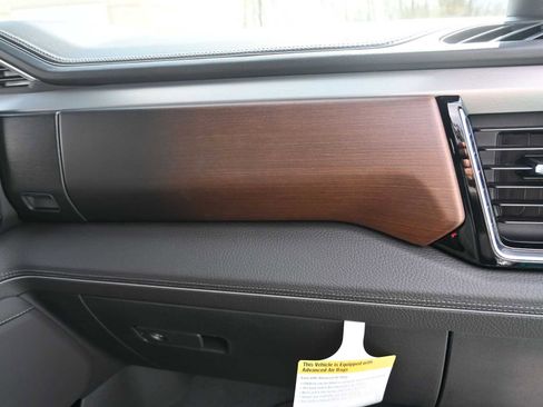 New 2026 GMC Sierra 3500 Denali w/ Denali Reserve Package image 20