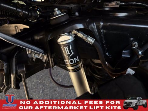 Used 2024 Toyota Tacoma TRD Off-Road w/ TRD Off Road Premium Package AWD/4WD image 15