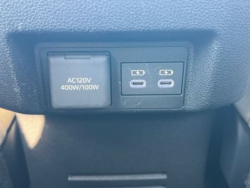 Used 2025 Toyota Tacoma Limited AWD/4WD image 42