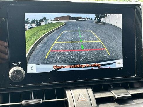 Used 2025 Toyota RAV4 XLE AWD/4WD image 23
