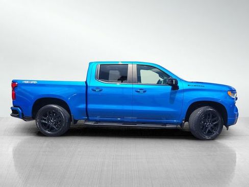 Used 2025 Chevrolet Silverado 1500 RST w/ Convenience Package II AWD/4WD image 3