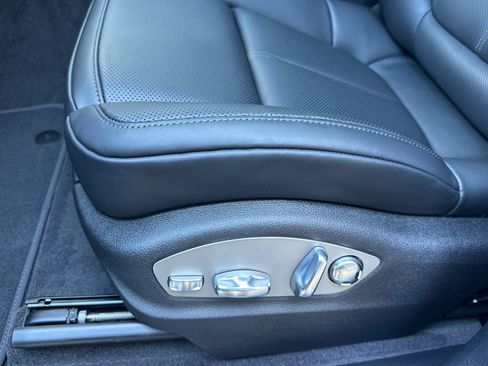 New 2026 Porsche Macan AWD/4WD image 14