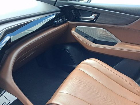 Used 2023 Acura MDX SH-AWD w/ Advance Package image 22