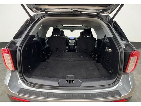 Certified 2023 Ford Explorer XLT w/ Equipment Group 202A image 20