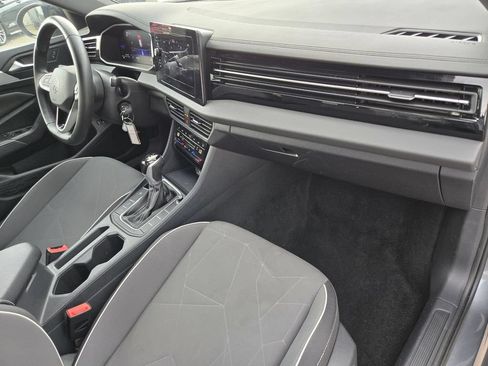 Used 2025 Volkswagen Jetta Sport FWD image 32